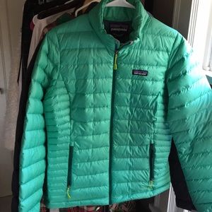 Women’s Patagonia Down Jacket sz M